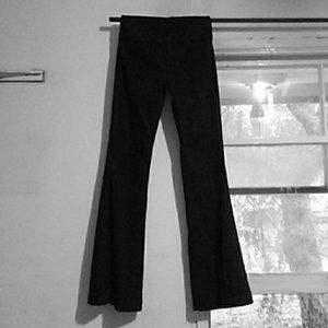 7 FOR ALL MANKIND SZ 27X34 BELLBOTTOM BLACK JEANS